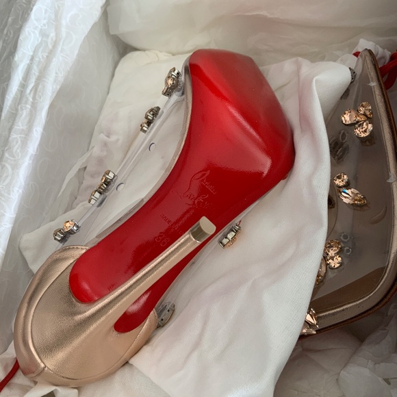 Christian Louboutin Pump - Picture 5 of 5
